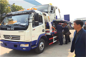 高阳汽车道路救援拖车价格